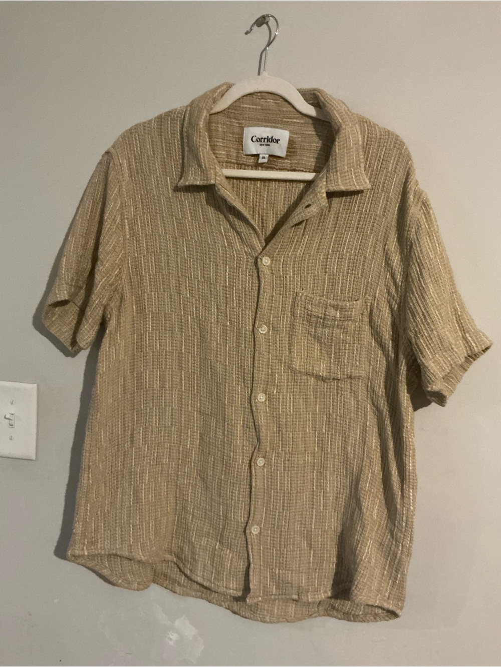 Corridor Men's Short-Sleeve Beige Button-Down Shirt